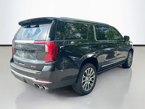 Used 2025 GMC Yukon XL Denali w/ Sun & Power Step Package RWD image 5