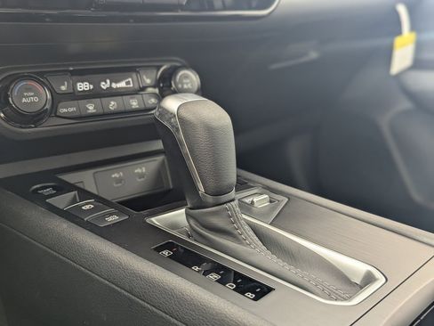 New 2026 Nissan Kicks SV w/ Cold Weather Package image 20