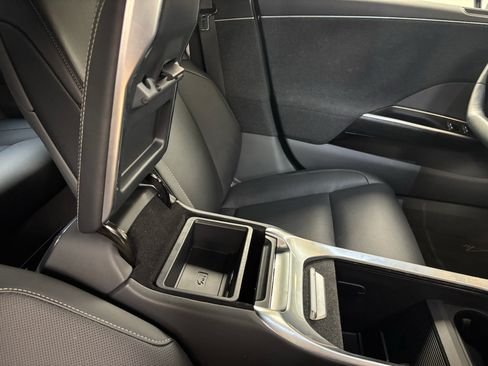 Used 2025 Lucid Air Pure RWD image 23