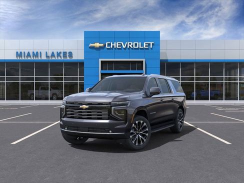 New 2025 Chevrolet Suburban High Country image 8
