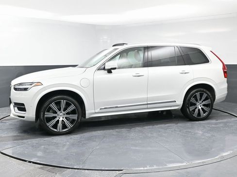 Used 2023 Volvo XC90 T8 Plus w/ Protection Package Premier image 6