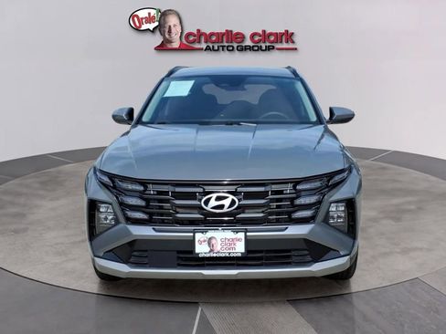 Used 2025 Hyundai Tucson SEL FWD image 8