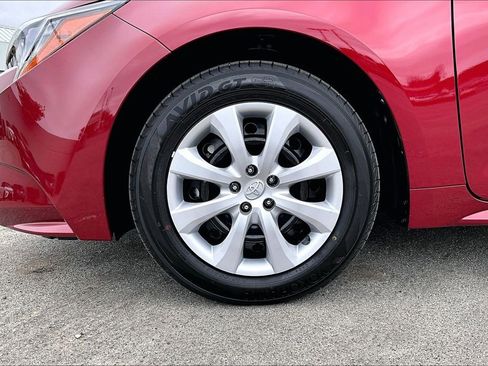 Used 2026 Toyota Corolla LE FWD image 12