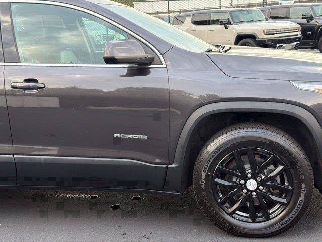 Used 2018 GMC Acadia SLT AWD/4WD image 8