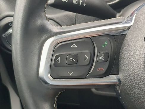 Used 2018 Jeep Wrangler Unlimited Sahara AWD/4WD image 28
