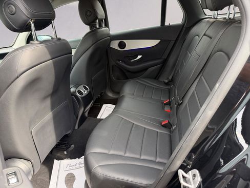 Used 2022 Mercedes-Benz GLC 300 image 13