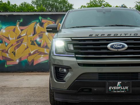Used 2019 Ford Expedition Max Limited w/ Equipment Group 303A AWD/4WD image 9