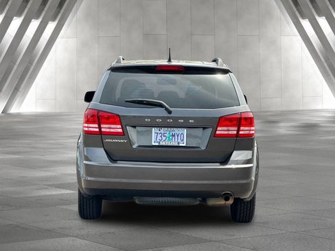 Used 2017 Dodge Journey SE w/ Flexible Seating Group FWD image 5