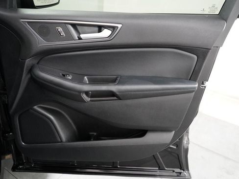 Used 2022 Ford Edge SE w/ Black Appearance Package AWD/4WD image 25