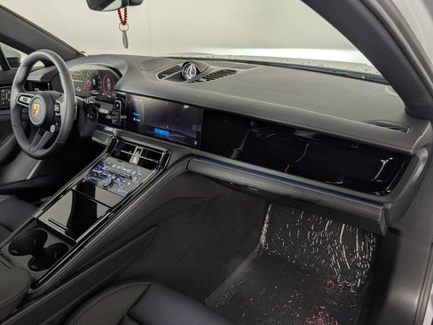 New 2026 Porsche Panamera RWD image 19