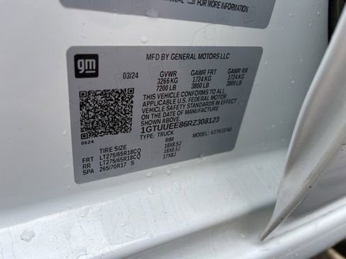 Used 2024 GMC Sierra 1500 AT4 image 26