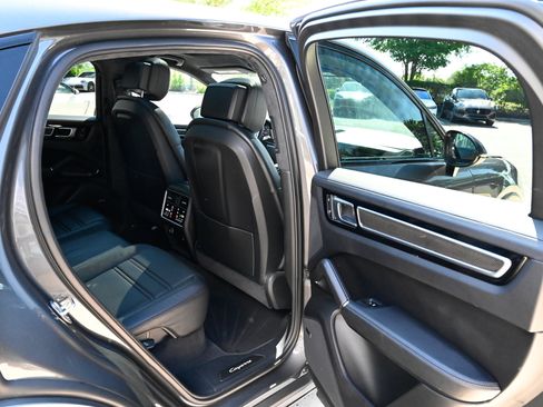 Used 2023 Porsche Cayenne GTS AWD/4WD image 50