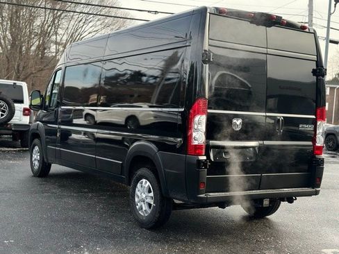 New 2026 RAM ProMaster 2500 w/ Quick Order Package 22G SLT image 3