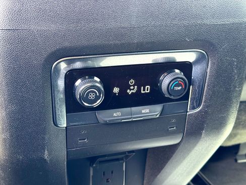 Used 2025 Chevrolet Tahoe Z71 image 21