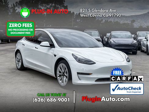 Used 2023 Tesla Model 3 Standard Range RWD image 3