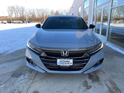 Used 2021 Honda Accord Sport image 3