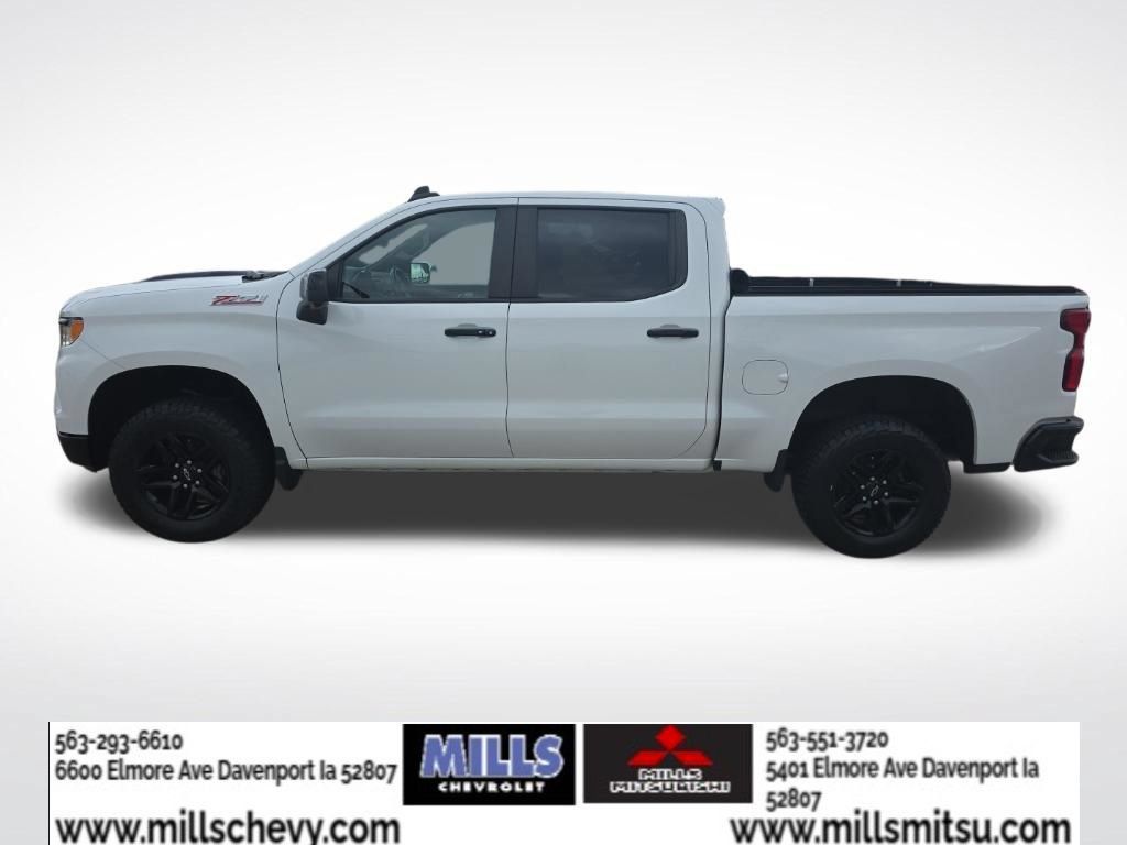 Used 2022 Chevrolet Silverado 1500 LT Trail Boss w/ LT Trail Boss Premium Package AWD/4WD image 2
