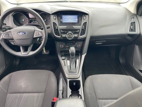 Used 2018 Ford Focus SEL FWD image 28