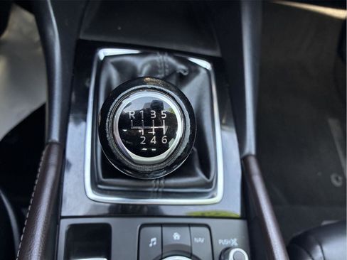 Used 2018 MAZDA MAZDA3 Touring FWD image 28