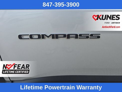 Used 2025 Jeep Compass Limited AWD/4WD image 8