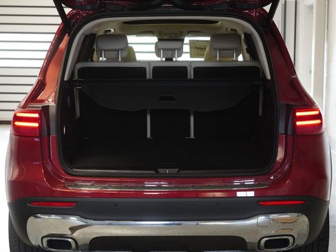 New 2026 Mercedes-Benz GLB 250 4MATIC image 33