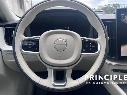 Certified 2026 Volvo XC60 T8 Ultra w/ Climate Package AWD/4WD image 18