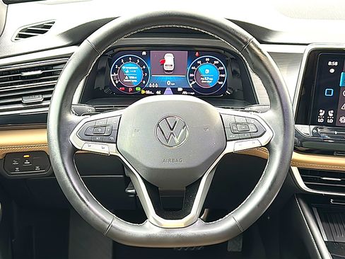Used 2026 Volkswagen Atlas Cross Sport SE FWD image 28