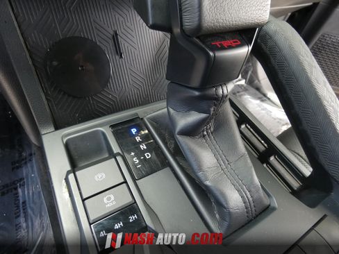 Used 2025 Toyota Tacoma TRD Sport AWD/4WD image 67