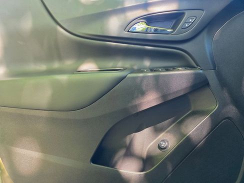 Used 2024 Chevrolet Equinox LT w/ LPO, Floor Liner Package FWD image 14