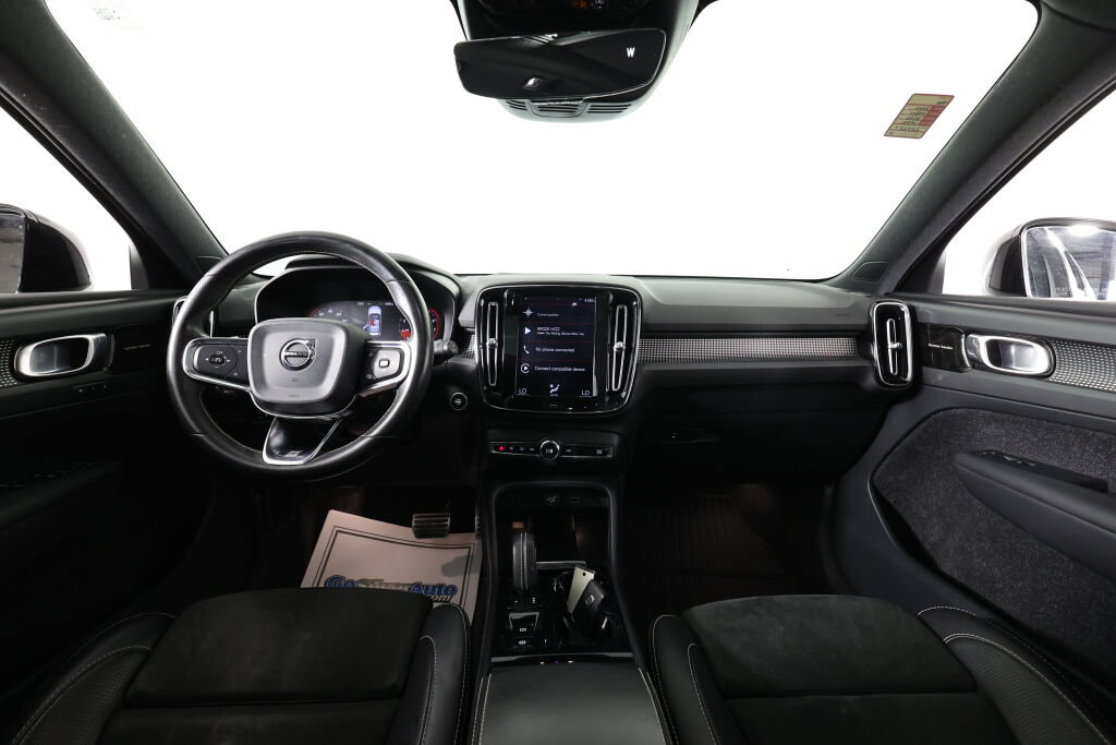 Used 2020 Volvo XC40 T5 R-Design AWD/4WD image 28