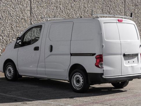 Used 2021 Nissan NV200 S image 12