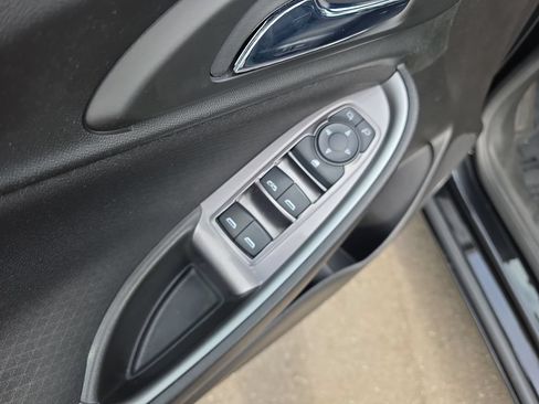 Used 2022 Chevrolet Malibu LT FWD image 11