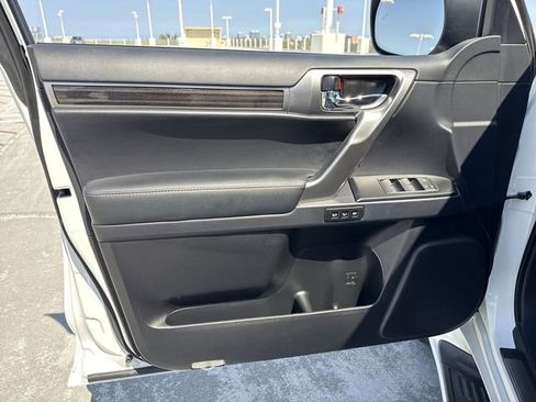 Certified 2023 Lexus GX 460 Premium AWD/4WD image 13