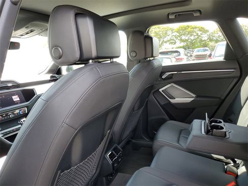Used 2021 Audi Q3 2.0T Premium Plus w/ Premium Plus Package image 11