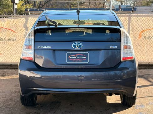 Used 2011 Toyota Prius Two image 10