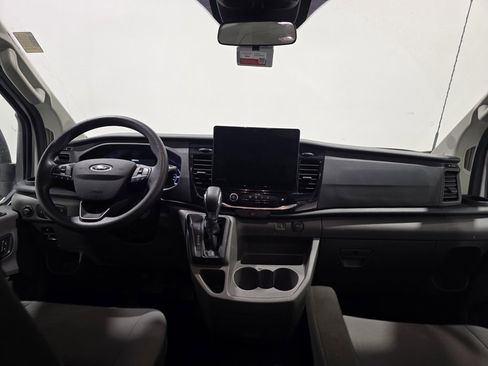 Used 2023 Ford Transit 350 XLT image 11