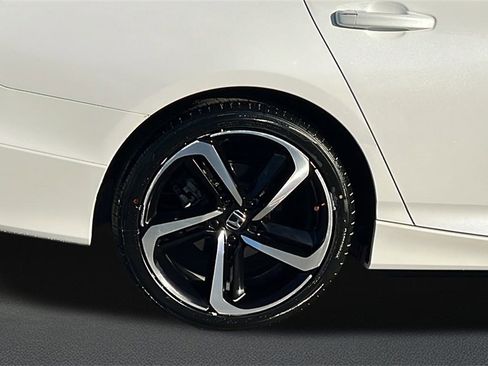 Used 2021 Honda Accord Sport Special Edition image 4