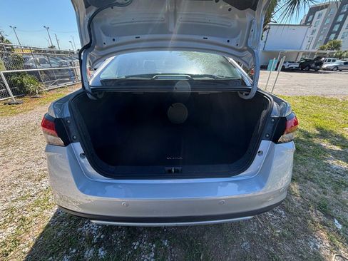 Used 2025 Nissan Versa SV image 31