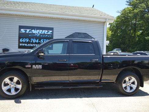 Used 2014 RAM 1500 Sport w/ Comfort Group AWD/4WD image 2