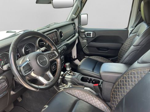 Used 2022 Jeep Wrangler Unlimited Sahara AWD/4WD image 14