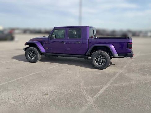 New 2026 Jeep Gladiator Mojave image 7