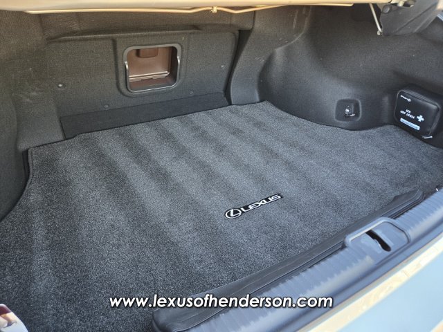 Used 2021 Lexus ES 300h w/ Accessory Package FWD image 16