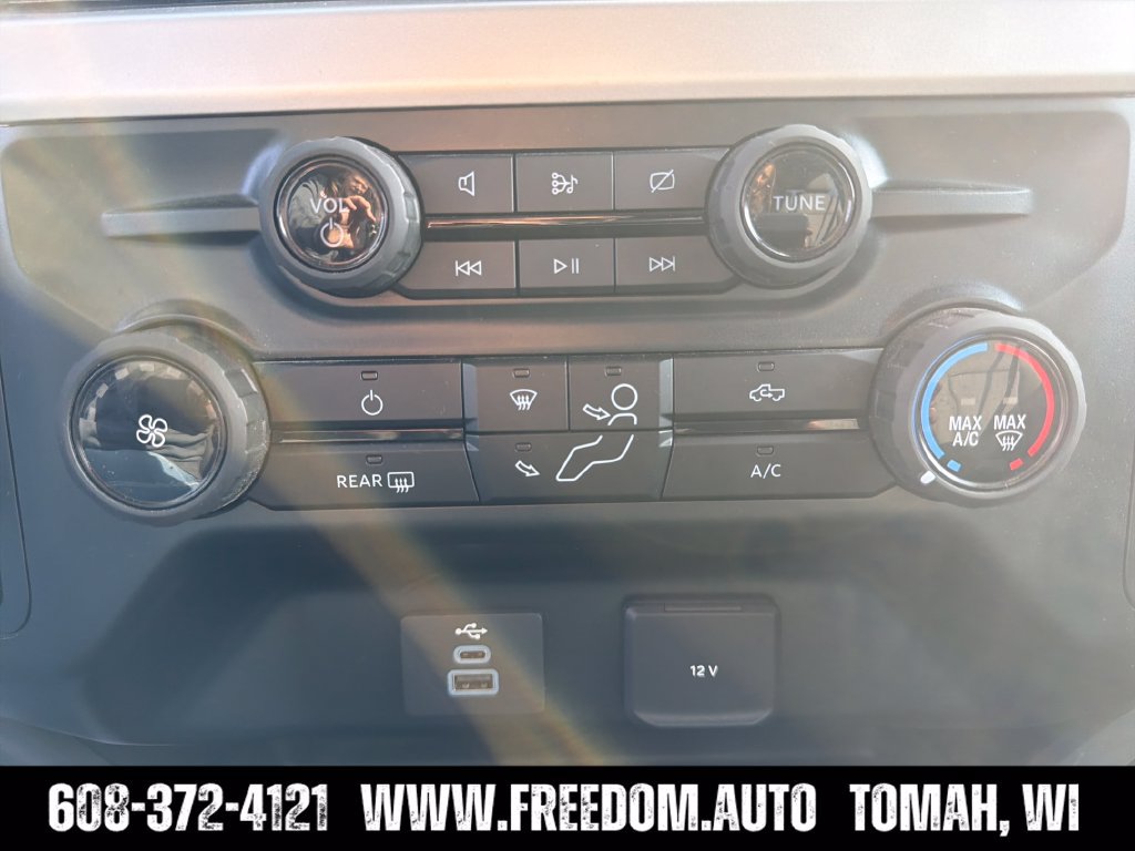 Used 2023 Ford F250 XL w/ Snow Plow Prep Package AWD/4WD image 18