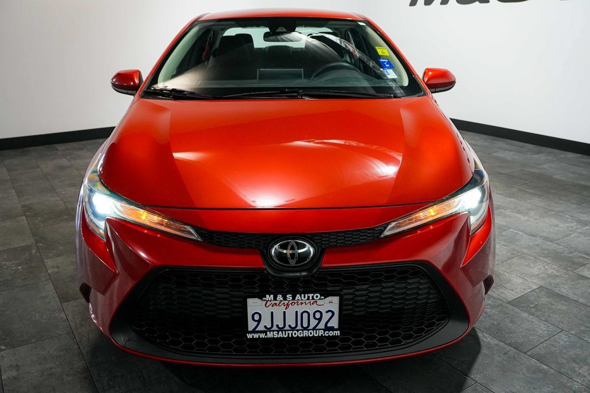 Used 2021 Toyota Corolla LE FWD image 6
