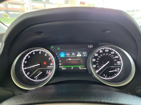 Used 2024 Toyota Camry XLE w/ Cold Weather Package image 13