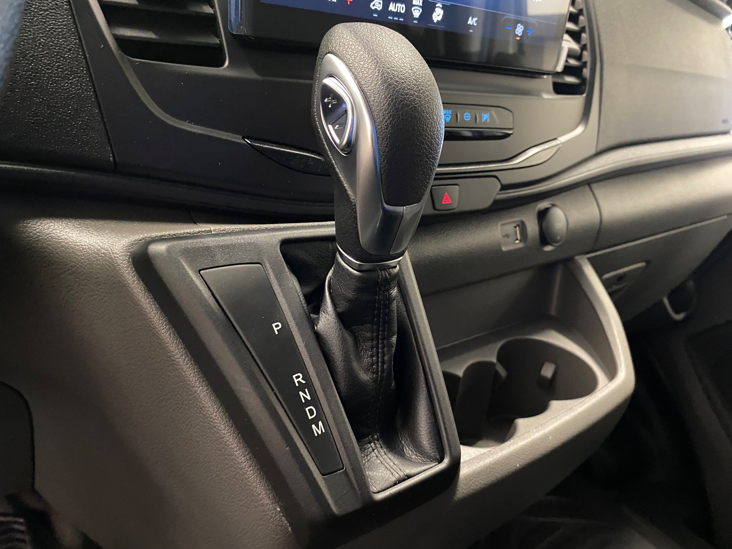 New 2026 Ford Transit 150 Low Roof RWD image 17