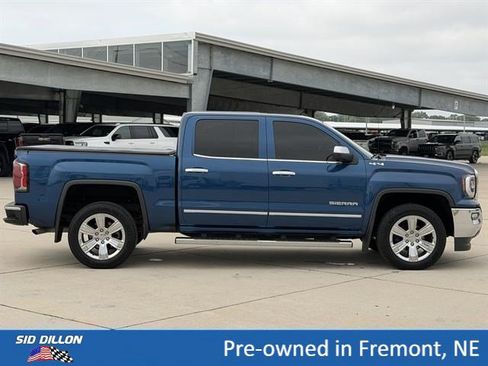Used 2018 GMC Sierra 1500 SLT AWD/4WD image 3
