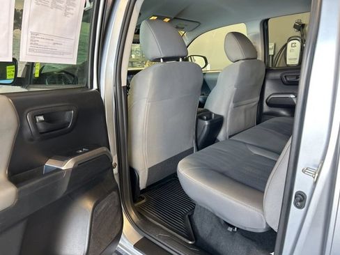 Used 2019 Toyota Tacoma SR5 image 22