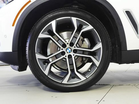 Used 2023 BMW X5 sDrive40i w/ Parking Assistance Package RWD image 5