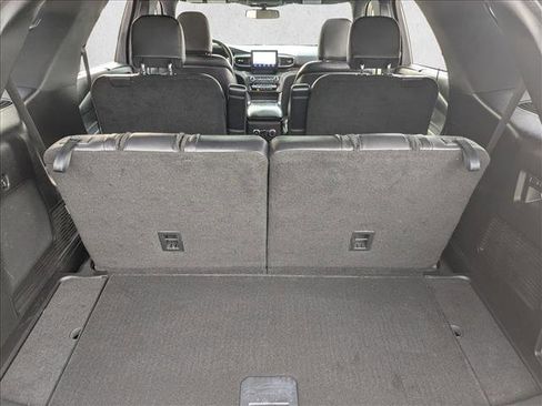 Used 2020 Ford Explorer Limited w/ Class III Trailer Tow Package image 5